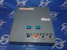 Siemens-Allis S2V0186XVSS82S80LGRLARA11CS1 18A 600V Size 0 Enclosed Motor Sta...