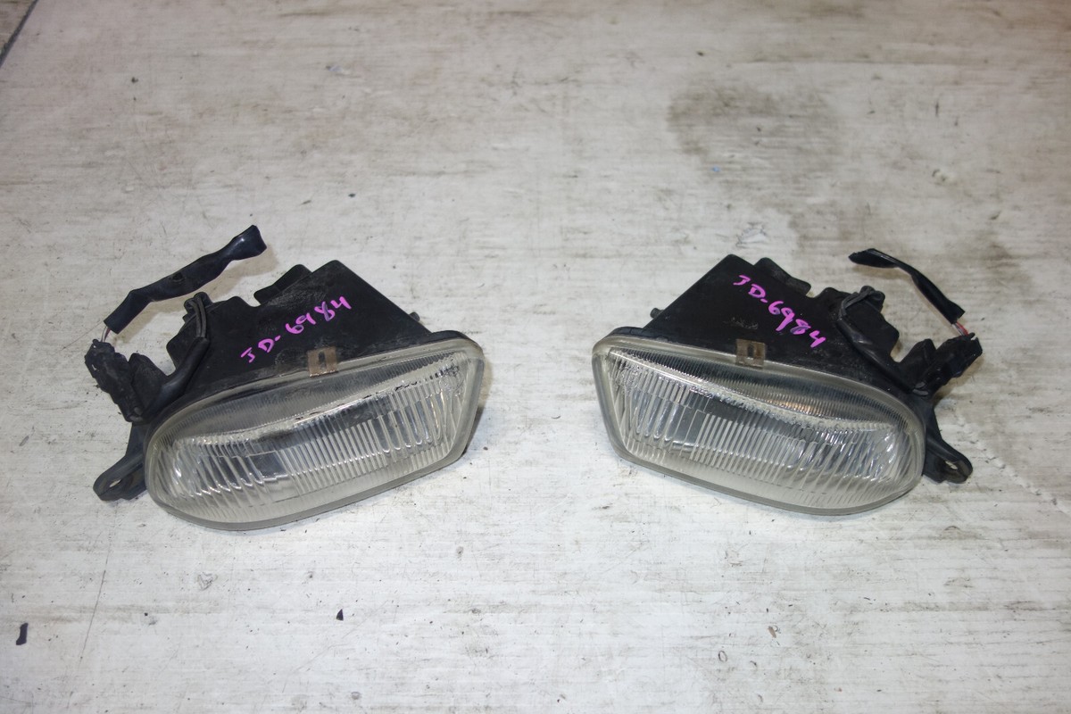 JDM Toyota Celica ST202 Front Fog Lights Fog Lamps 1994-1999 Used