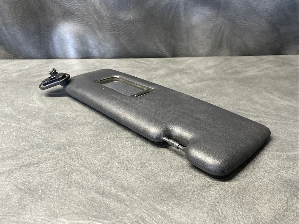 BMW 330ci 325ci E46 2004 convertible pasajero derecho parasol negro 51168245086 Foto 3 de 4