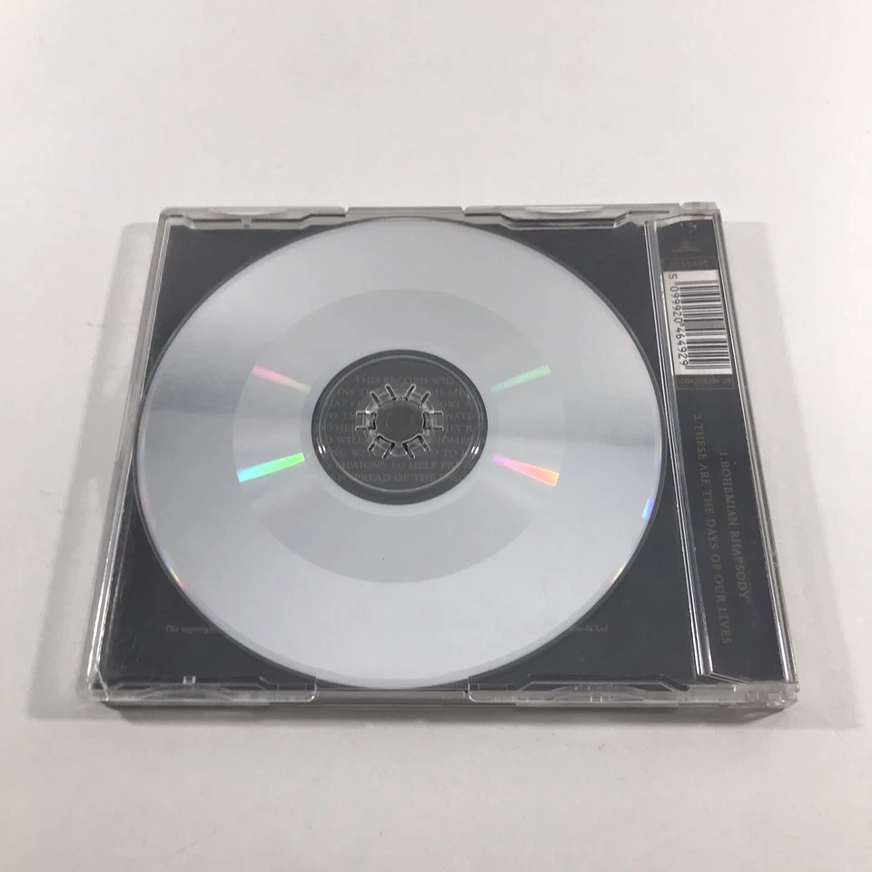 Queen - Bohemian Rhapsody / These Are The Days Of Our Lives CD Estuche Delgado Único Foto 2 de 4