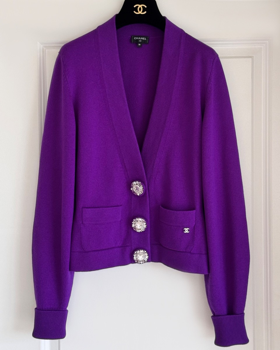 22A CHANEL PURPLE CASHMERE CRYSTAL BUTTONS CARDIGAN KNIT SWEATER