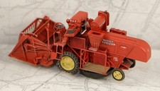 Artitec 387.337 Massey Ferguson 830 Combine 1/87 HO Scale