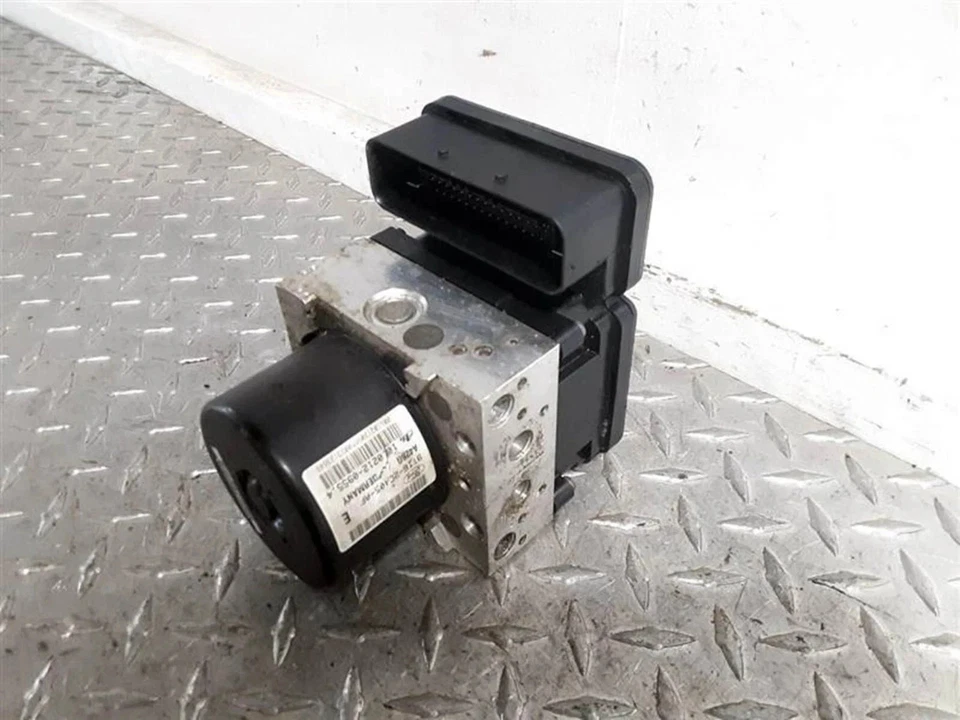 Bomba moduladora de freno antibloqueo ABS Ford Transit Connect 2010-2013 OEM Foto 3 de 4