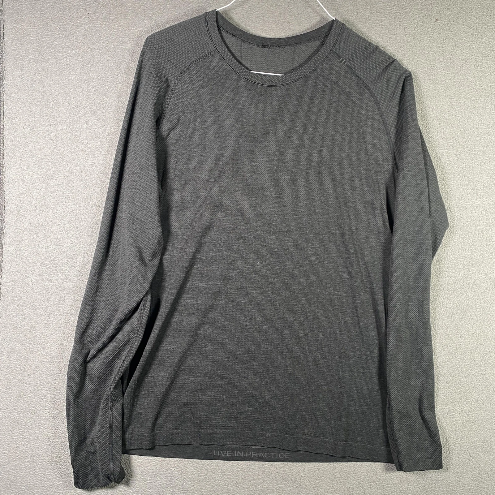 Lululemon Shirt Mens Large Gray Long Sleeve Seamless Performance Athletic Run