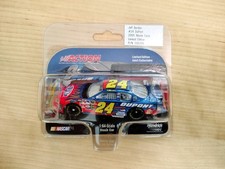 Nascar Jeff Gordon 24 DuPont 2005 Monte Carlo Limited Edition 1:64 Stock Car