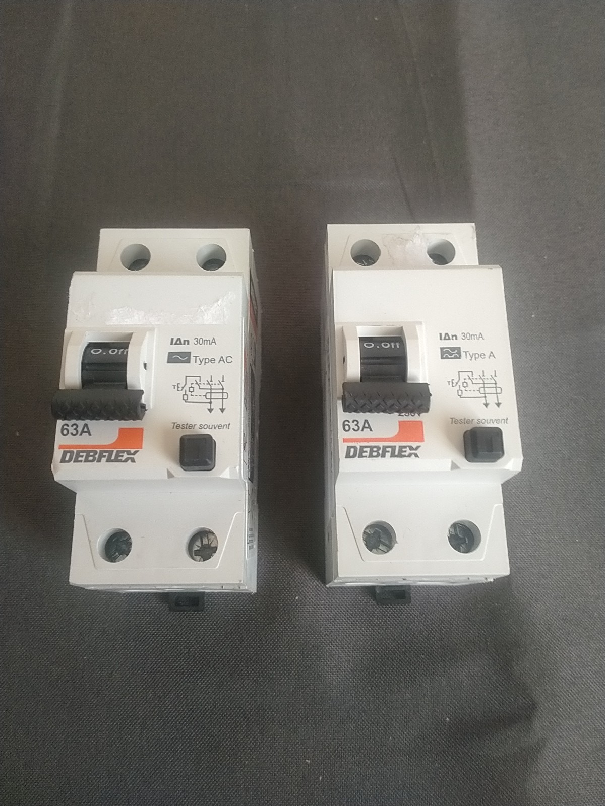 Lot de 2 Interrupteurs différentiel Debflex Legrand 63A 30mA Livraison Offerte