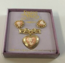 Precious Moments 1997 Gold-Tone Lapel Pin Locket and Earring Set 279757 NEW