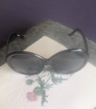 Liz Claiborne Round Black Sunglasses 60's Style Vintage GORGEOUS