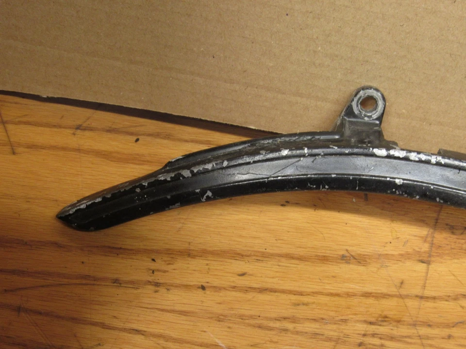 84 Honda VF700S Sabre 700 1984 soportes traseros traseros izquierdo puntales envío gratuito Foto 2 de 4