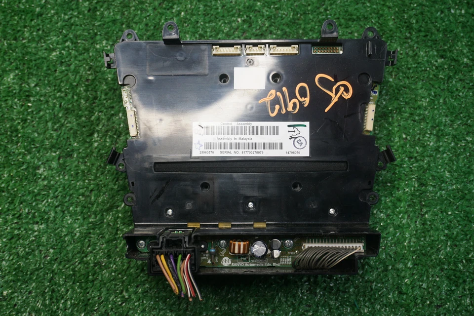 Buick Enclave 2016 control de aire acondicionado OEM 20843237 Foto 2 de 3