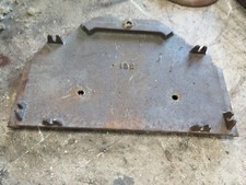 Socle de fût "fond" pour un poêle Godin modèle 136