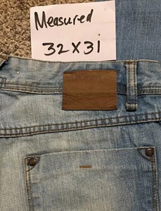 32 x 32 jeans size