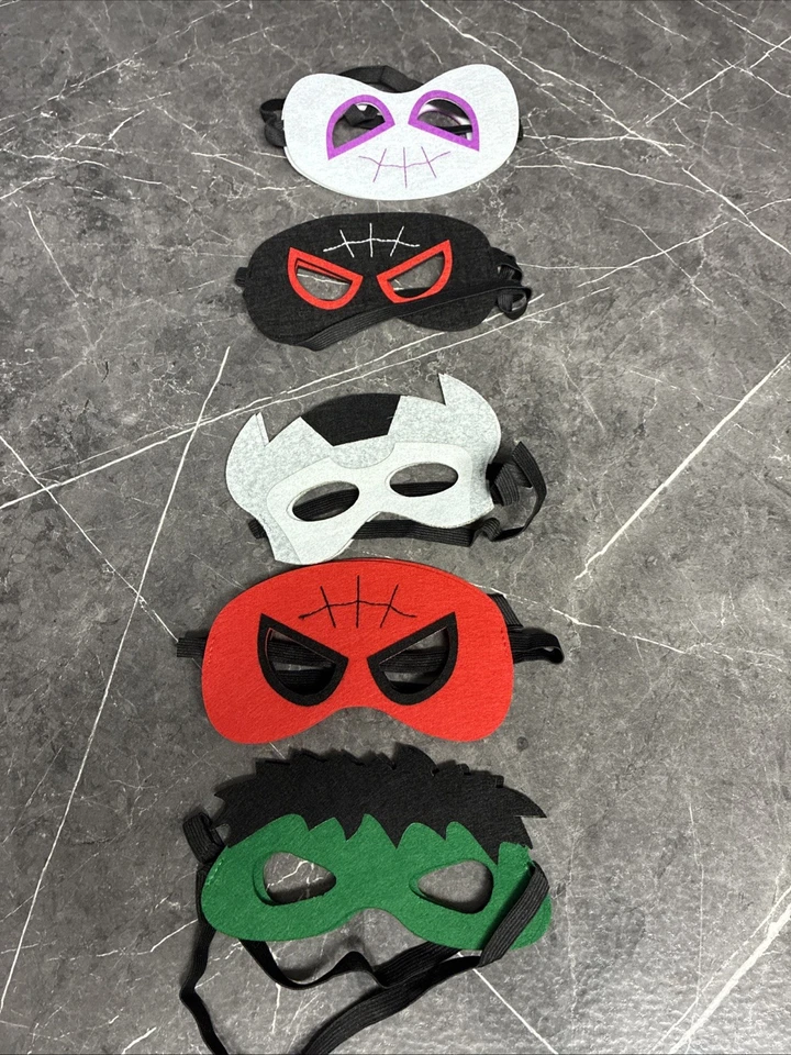 Caixas de presente de festa temáticas do Homem-Aranha máscaras chaveiros emblemas adesivos conjunto com 10 - Imagem 3 de 4