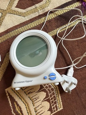 Tommee Tippee Wecker Gro Clock/Schlaftrainer Ollie die Eule - Weiß. gebraucht/getestet