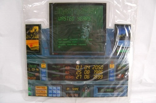 IRON MAIDEN WASTED YEARS Shaped Picture Disc Vinyl EMIP5583 1986 SEALED