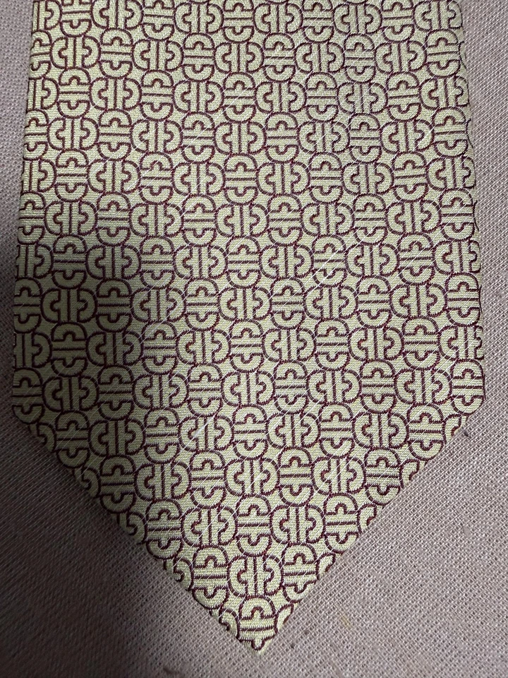 Corbata Bvlgari Para Hombre Amarillo Borgoña Patrón Geométrico 100% Seda Hecha en Italia Foto 3 de 4