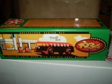 1994 ERTL - Texaco 1934 Diamond T Tanker "Doodle Bug" DieCast Coin Bank B195