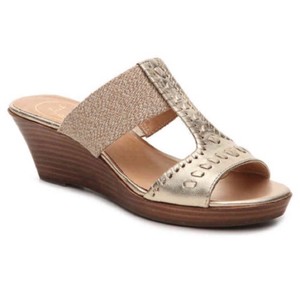 jack rogers gold wedges