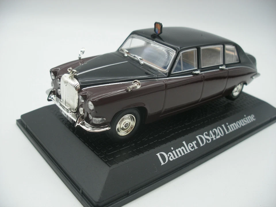 Collection Atlas 1/43 eme Voiture Chefs d'Etat DAIMLER DS420 Queen Mum 1970 Lyon - Photo 2/4