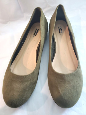 Valley Lane Slip On Flats Green Dress Shoes NEW No BOX 8.5 M Women s