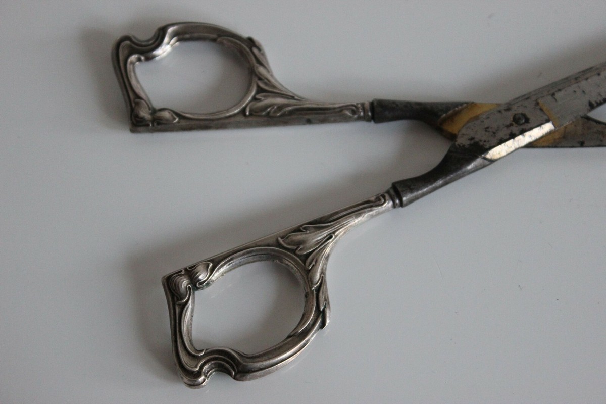 Ciseaux à Raisin Art Nouveau - Métal Argenté, Manche Argent - Jugendstil (occasion)