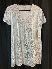 Lulu B XL V-neck Short Sleeve White And Silver Zebra Print Dress Upf50