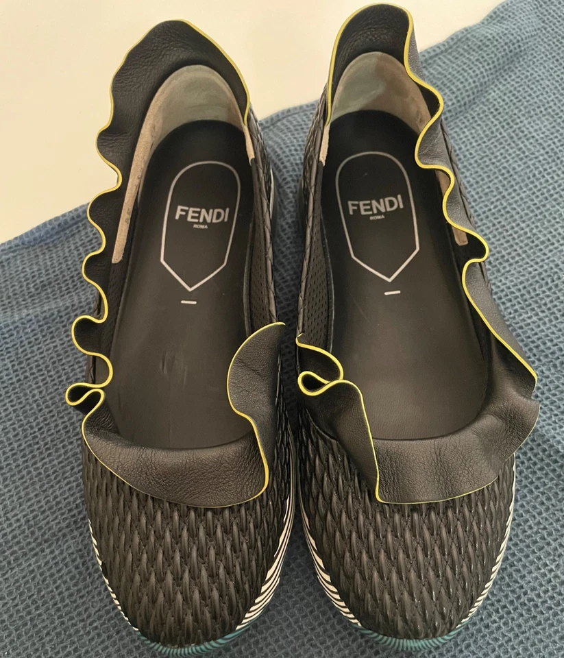FENDI Negro Cuero Volantes Borde Moda Tenis Ballet Zapatos sin Cordones 37 Foto 3 de 4