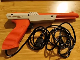 Nintendo Zapper Orange Light Gun NES-005