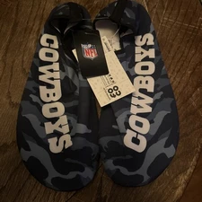 Dallas Cowboys Water Socks FOCO Aqua Water Shoes Gym Yoga (NEW) Size Medium 9/10
