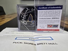 Brett Hull Autographed St. Louis Blues Puck PSA/DNA COA