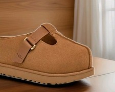 Rare Women's UGG GOLDENSTAR HI 3" Platform CLOG Chestnut SUEDE Sz 8.5 NEW W Box