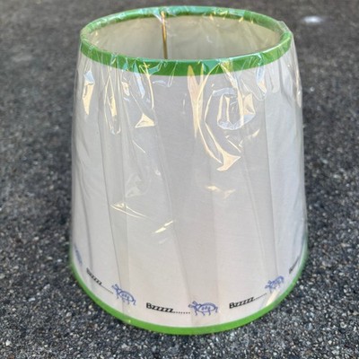 Buzzzz... ''Bug Themed'' 7'' White Lamp Shade Green Edges Uno Style
