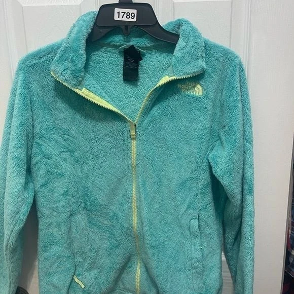 The North Face Kids Jacket in Aqua and Yellow with small bad spot on back of coa - Image 3 of 4