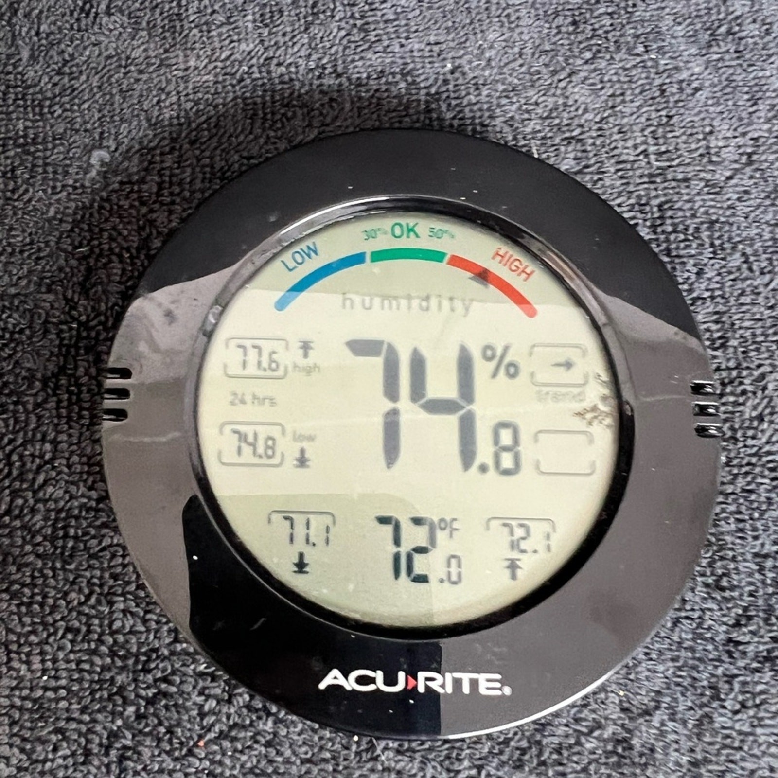 AcuRite Pro Accuracy Indoor Temperature and Humidity Monitor