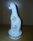 Royal Tara Irish Cat Green Shamrocks White Bone China Ireland Galway 6 in w box — photo 4
