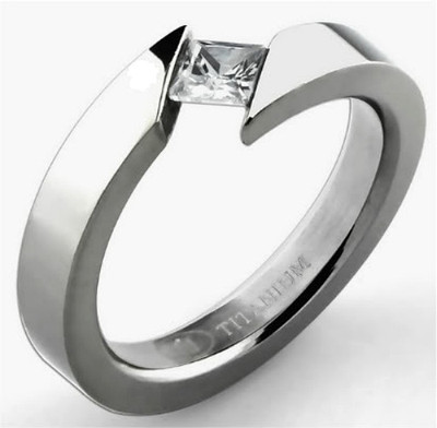 Titanium Bypass Tension Highly Polished RING with 4mm Square CZ in size 8