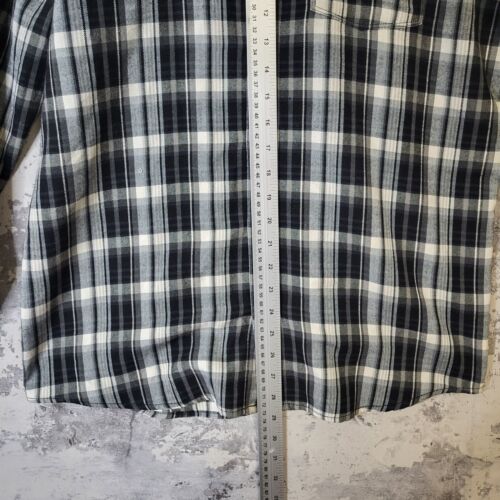 Volcom Shirt Mens M Black White Check Classic Fit Long Sleeve Collared Button C - Picture 8 of 10