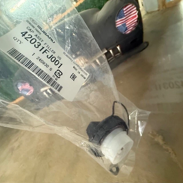 (1) OEM 2012-2024 Subaru Fuel Gas cap Impreza STI Forester NEW 42031FJ001 - Image 2 of 3