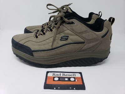 mens sketchers size 14