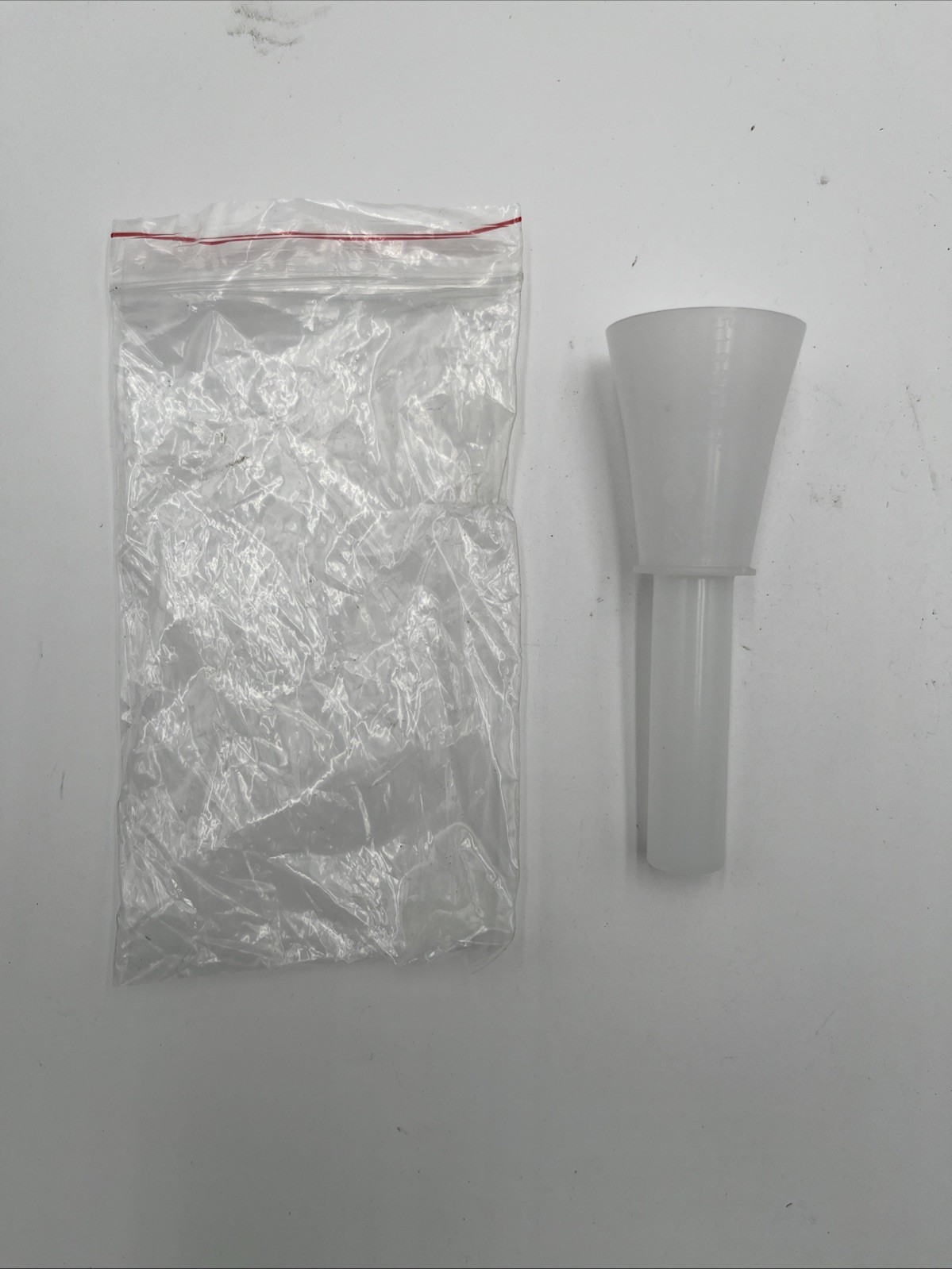 2019-2023 Jeep Cherokee Emergency Gasoline Tank Fuel Filler Tube Funnel 51890452