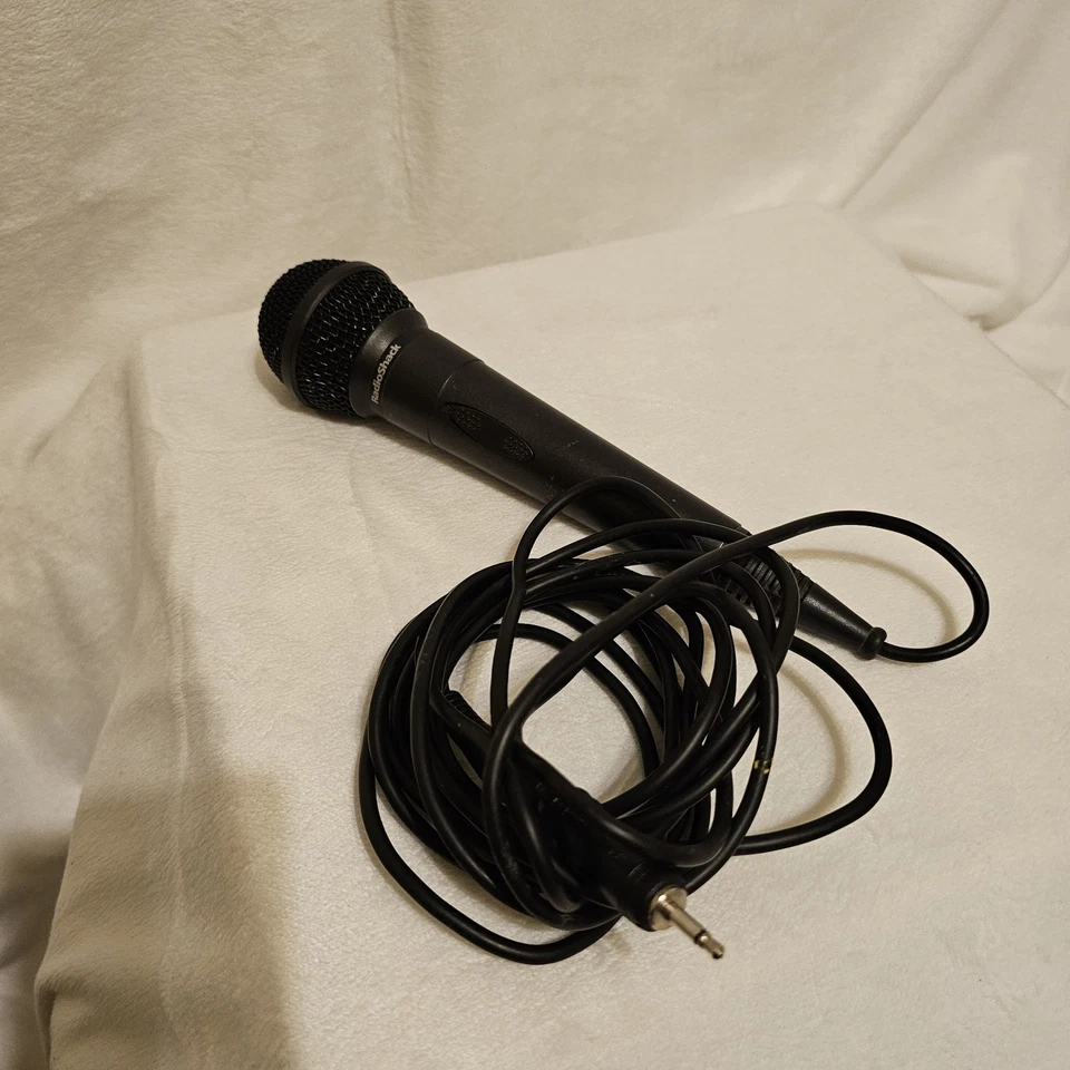 Radio Shack unidirektionales dynamisches kabelgebundenes Mikrofon 33-3038 UNGETESTET 