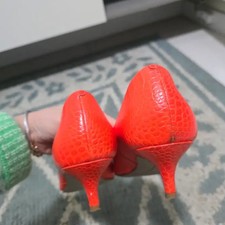 Nine West Women's Orange Crocodile Pattern Dress Shoes