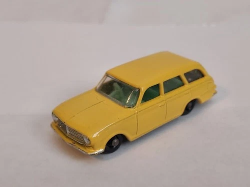 Matchbox Lesney #38 Victor Vauxhall Estate car Custom