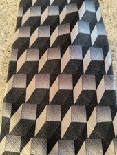Milano Uomo Tie Black Gray Abstract Geometric 100% Silk Hand Made in USA 4"