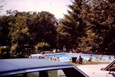 AUG 1979 Swimming Pool At Lake Delton Inn  Wisconsin Dells Ektachrome Slide CJ-I