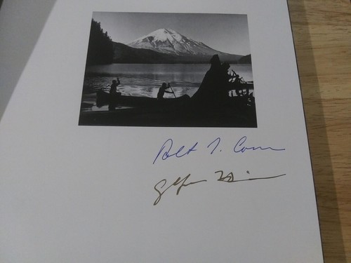 Mount St. Helens: The eruption and recovery of a volcano - Signed - Imagen 2 de 2