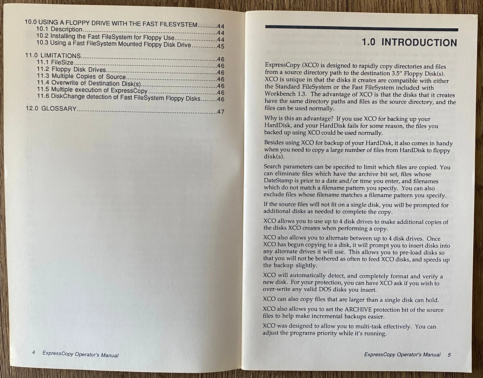 Additional photo for Complete Set of Operator Manuals for Amiga 500, A1000, A2000, A3000, and A4000