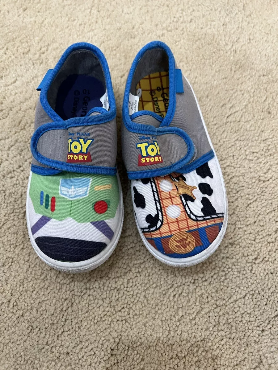 Boys toy story best sale shoes