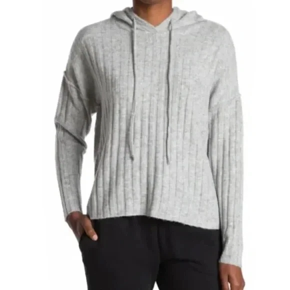 Sweet Romeo NWT Ribbed Light Heather Gray 3/4 Sleeve Knit Hoodie, Size Small