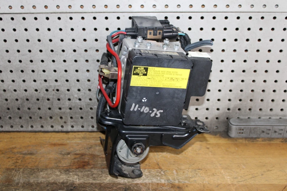 2007-2017 LEXUS LS460 ABS ANTI LOCK BRAKE PUMP ACTUATOR ASSEMBLY OEM 44510-50070 - Image 3 of 4